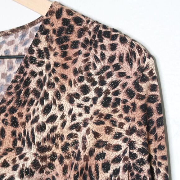 Chico's Womens Top Size 1 Medium Cheetah Print Sparkle V-neck Babydoll Faux Wrap - Picture 6 of 6
